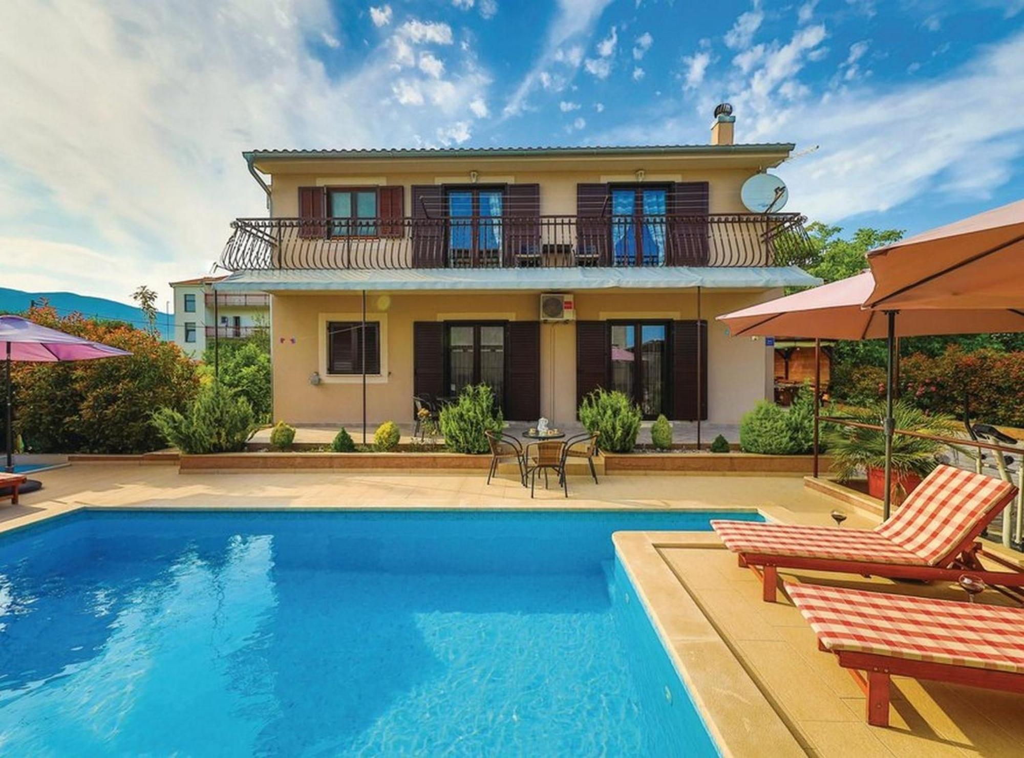 Mediterranean Stylish Villa With Pool In Kastel Stari Каштела Экстерьер фото