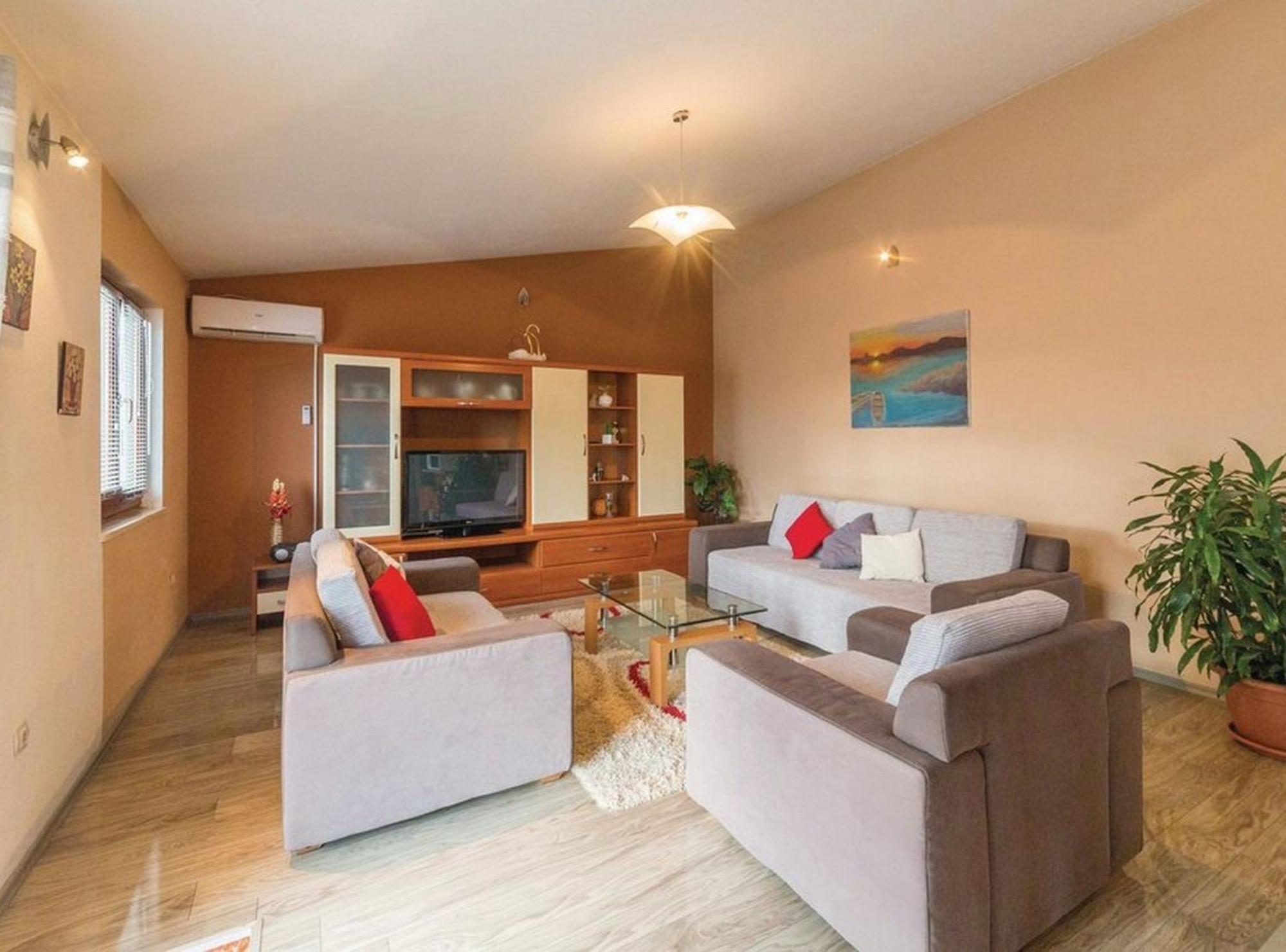 Mediterranean Stylish Villa With Pool In Kastel Stari Каштела Экстерьер фото
