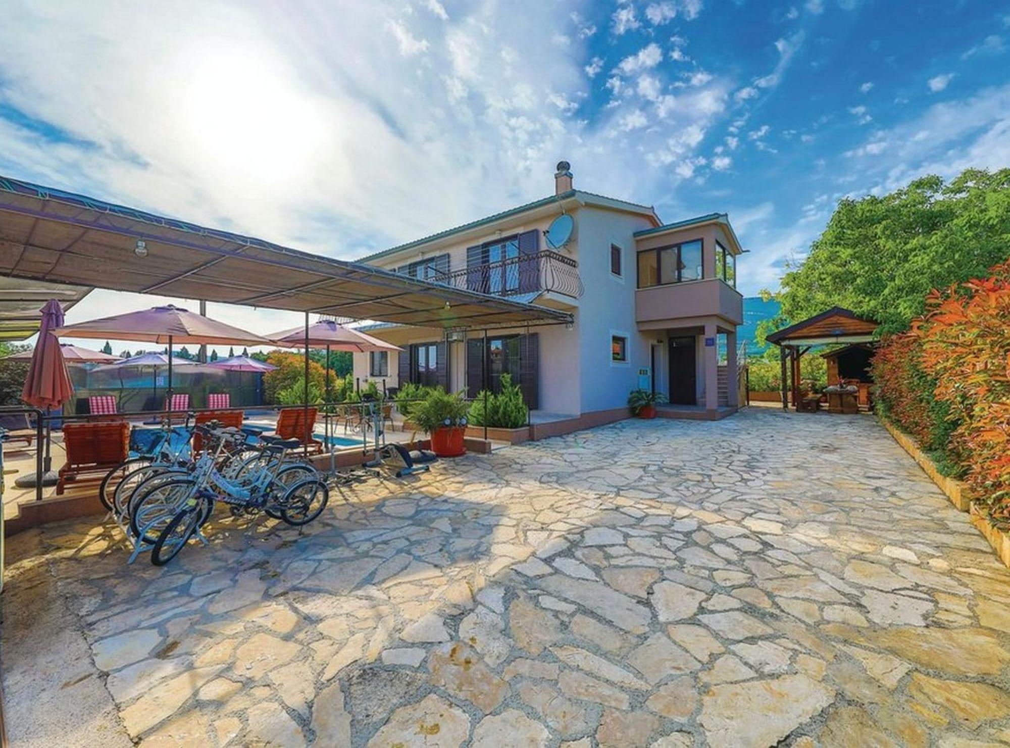 Mediterranean Stylish Villa With Pool In Kastel Stari Каштела Экстерьер фото